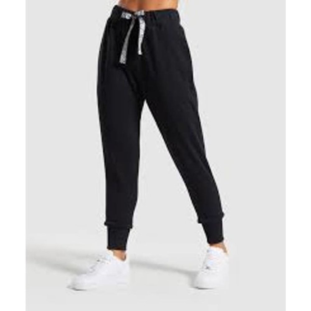 Gymshark Black Jogger Sweatpants